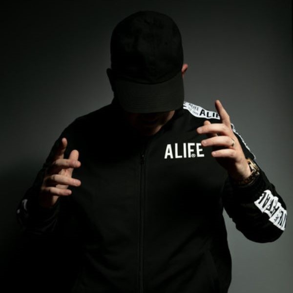 avatar img